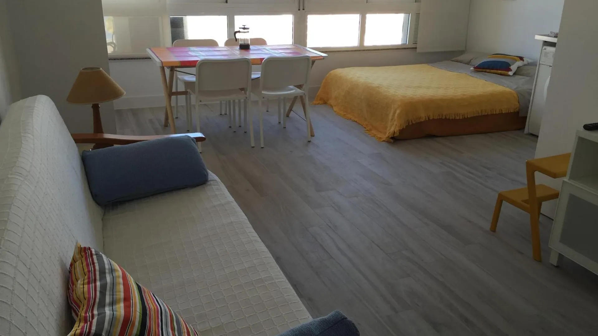 Apartamento Frente Al Mar Algarrobo Costa Spanien